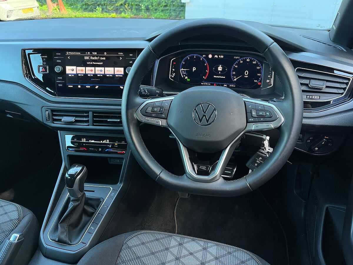 Volkswagen Polo 1.0 TSI (115ps) R-Line DSG