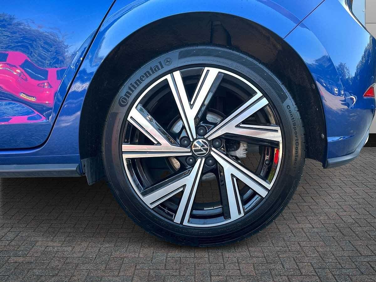 Volkswagen Polo 1.0 TSI (115ps) R-Line DSG