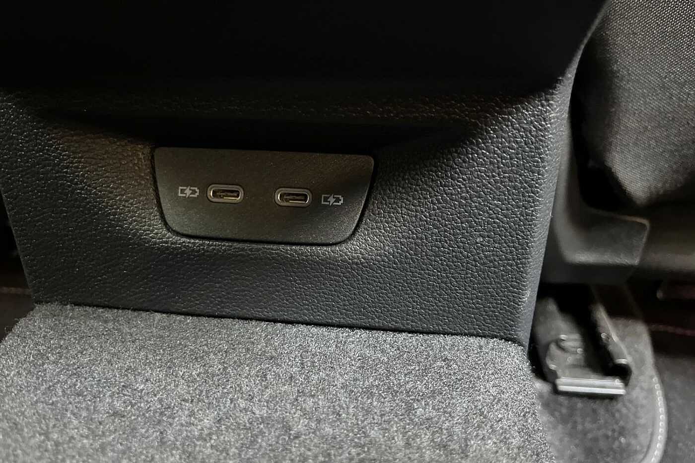 Volkswagen Golf 1.5 TSI Active Hatchback 5dr Petrol Manual Euro 6 (s/s) (150 ps) Rear camera & A
