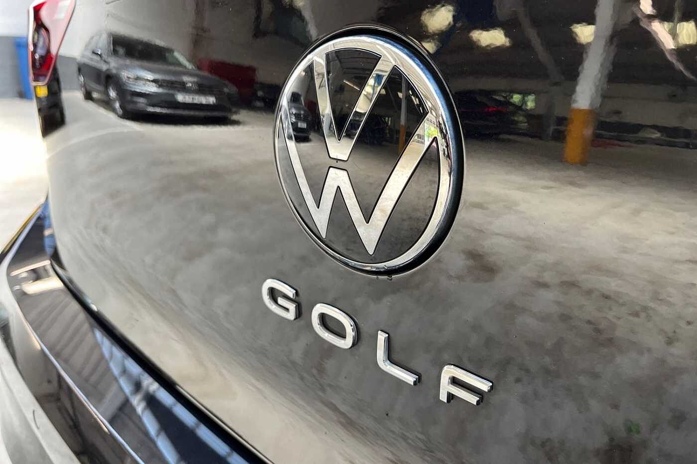 Volkswagen Golf 1.5 TSI Active Hatchback 5dr Petrol Manual Euro 6 (s/s) (150 ps) Rear camera & A