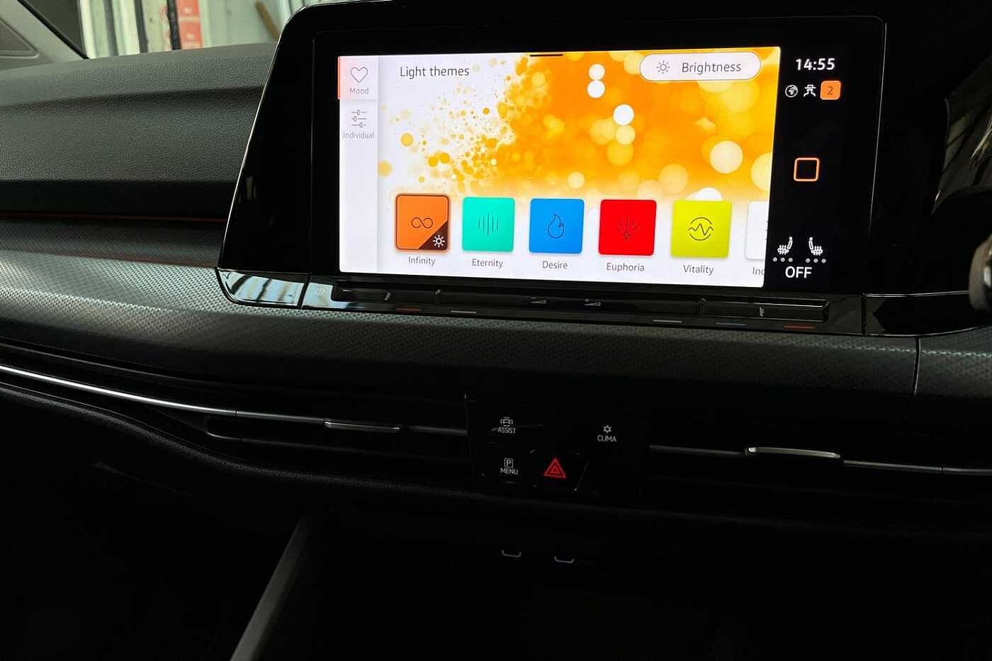 Volkswagen Golf 1.5 TSI Active Hatchback 5dr Petrol Manual Euro 6 (s/s) (150 ps) Rear camera & A