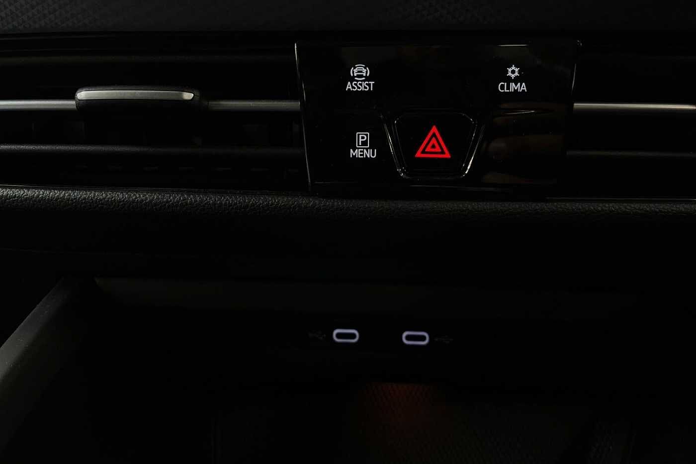 Volkswagen Golf 1.5 TSI Active Hatchback 5dr Petrol Manual Euro 6 (s/s) (150 ps) Rear camera & A
